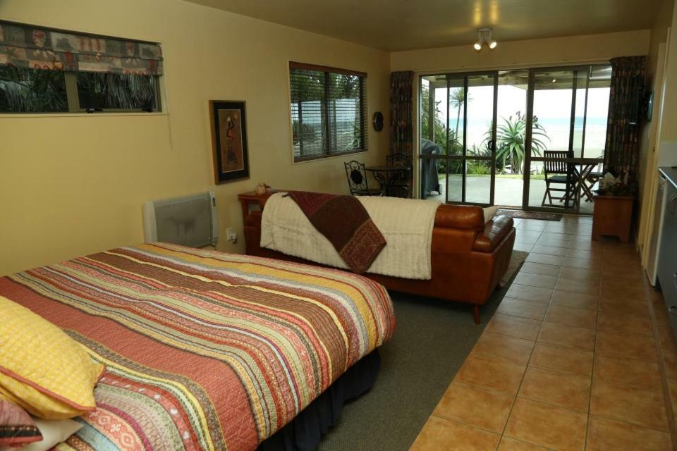 אהיפרה Gems Seaside Lodge מראה חיצוני תמונה